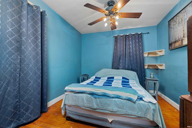 3902 & 3904 Grayston Avenue, Fort Wayne, IN 46806