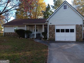 9388 Crest Knoll Court, Jonesboro, GA 30238