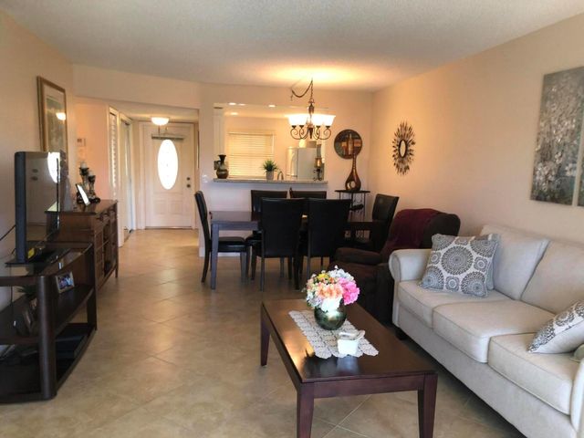 3508 SW Natura Boulevard 201, Deerfield Beach, FL 33441