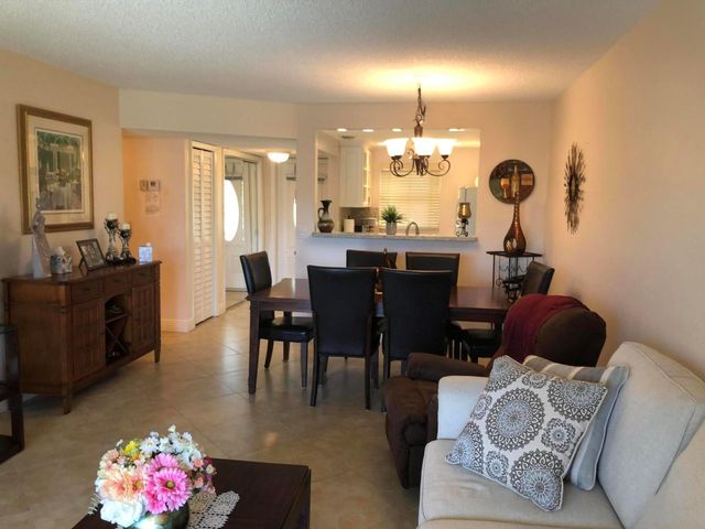 3508 SW Natura Boulevard 201, Deerfield Beach, FL 33441