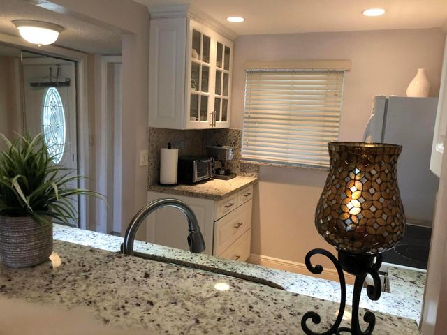 3508 SW Natura Boulevard 201, Deerfield Beach, FL 33441