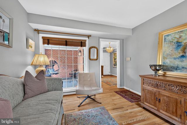 6638 WALNUTWOOD CIR, Baltimore, MD 21212