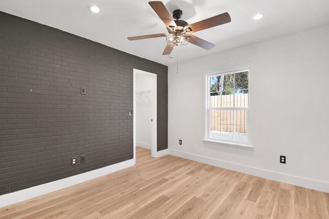 101 Azalea Rd, St Augustine, FL 32086