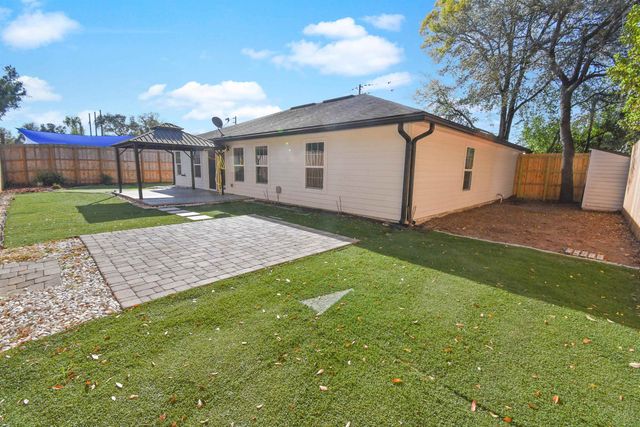 101 Azalea Rd, St Augustine, FL 32086