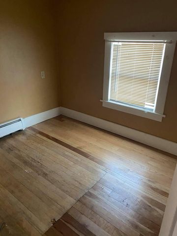 135 Wall Street, Springfield, VT 05156