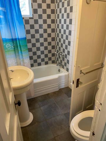 135 Wall Street, Springfield, VT 05156