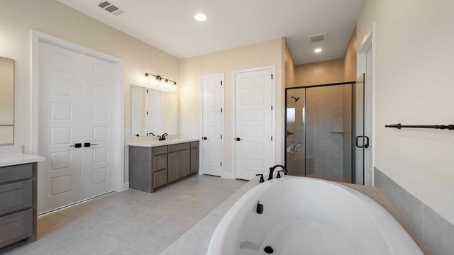 1711 Hillside Stroll Drive, Lavon, TX 75166