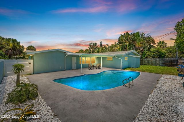 215 S Robert Way, Satellite Beach, FL 32937