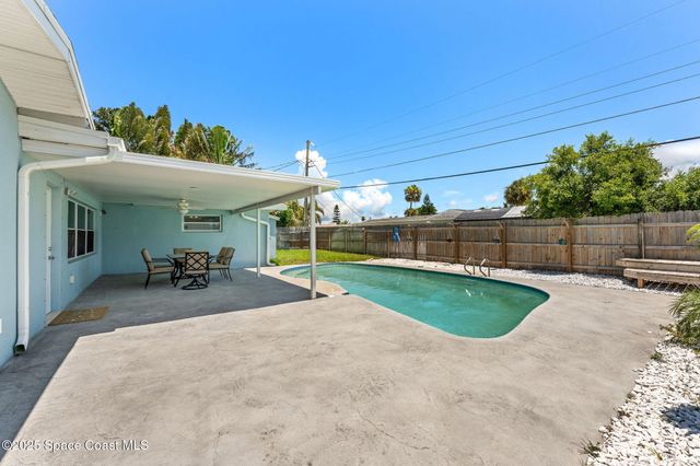 215 S Robert Way, Satellite Beach, FL 32937