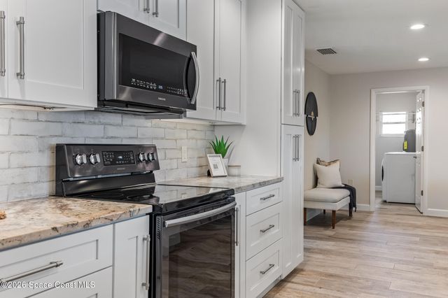 215 S Robert Way, Satellite Beach, FL 32937