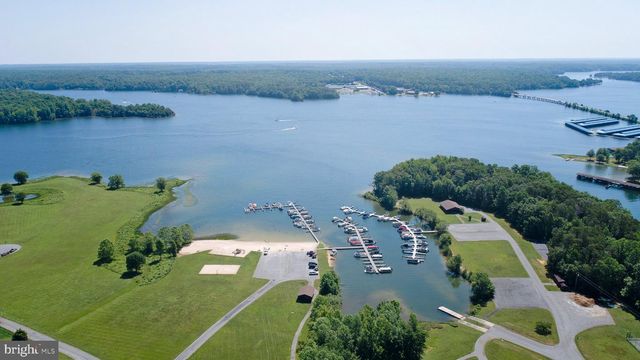 135 WINDWOOD COVES BLVD, Mineral, VA 23117