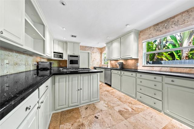 3821 Braganza Ave 3821, Miami, FL 33133