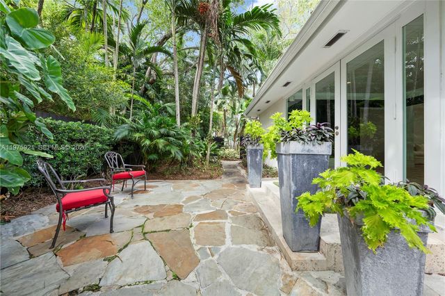 3821 Braganza Ave 3821, Miami, FL 33133