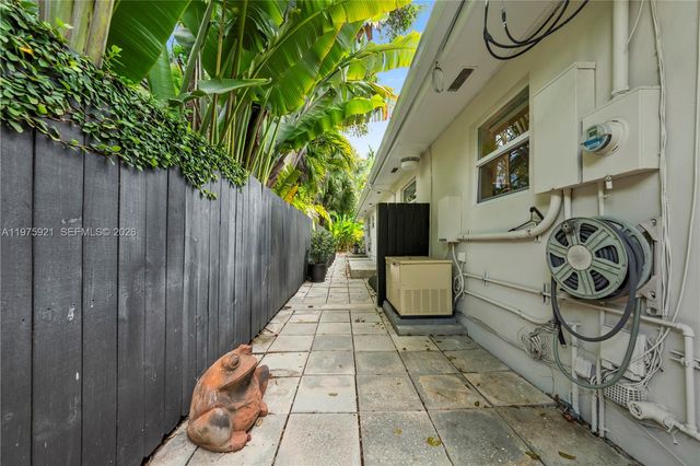 3821 Braganza Ave 3821, Miami, FL 33133