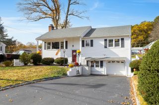 7 Lycett Court, Norwalk, CT 06850