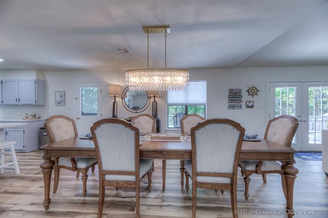 31680 S 602 Road, Grove, OK 74344