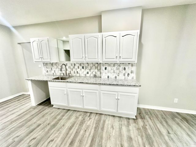 1411 S VanBuren Street, Auburn, IN 46706