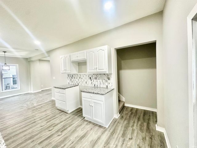 1411 S VanBuren Street, Auburn, IN 46706