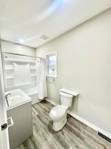 1411 S VanBuren Street, Auburn, IN 46706