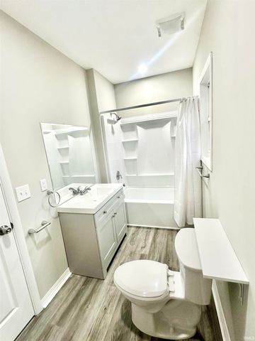 1411 S VanBuren Street, Auburn, IN 46706