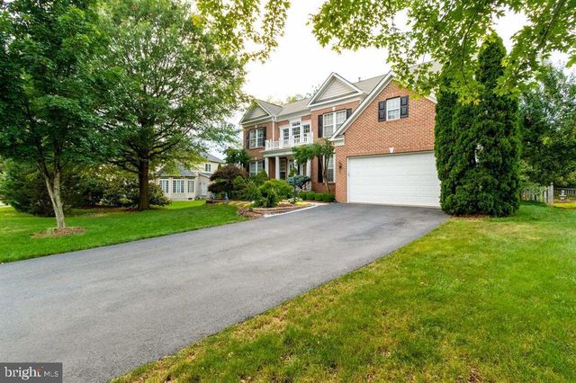 13312 SCOTCH RUN CT, Centreville, VA 20120