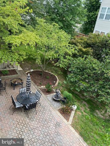 13312 SCOTCH RUN CT, Centreville, VA 20120