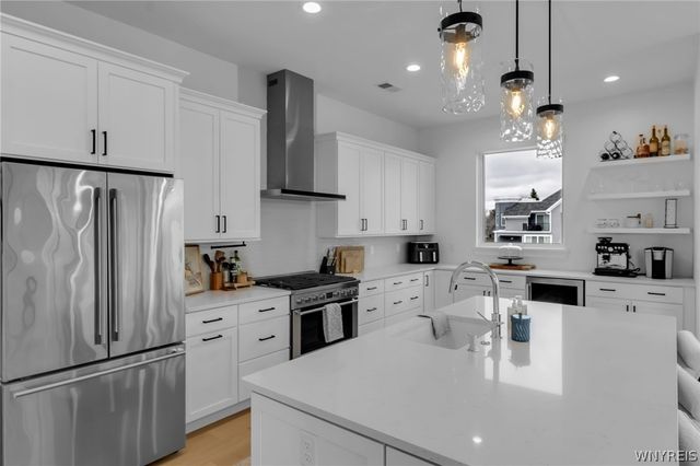 240 Lakefront Boulevard, Buffalo, NY 14202