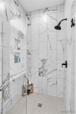 240 Lakefront Boulevard, Buffalo, NY 14202