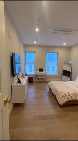 44-46 Temple Place PH, Boston, MA 02111