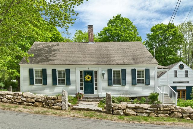 5 Trask Mountain Road, Wolfeboro, NH 03894