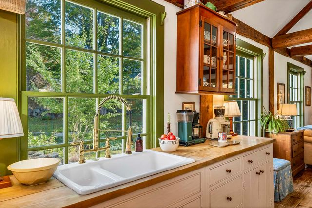 5 Trask Mountain Road, Wolfeboro, NH 03894