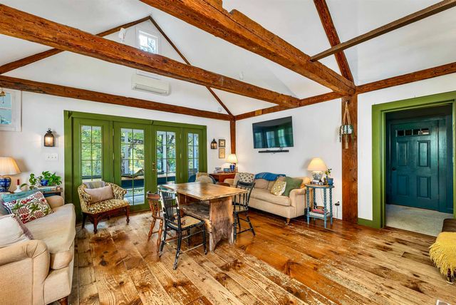 5 Trask Mountain Road, Wolfeboro, NH 03894