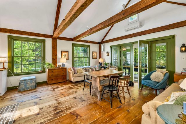 5 Trask Mountain Road, Wolfeboro, NH 03894