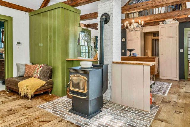5 Trask Mountain Road, Wolfeboro, NH 03894