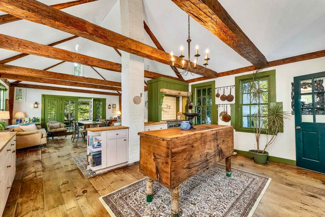 5 Trask Mountain Road, Wolfeboro, NH 03894