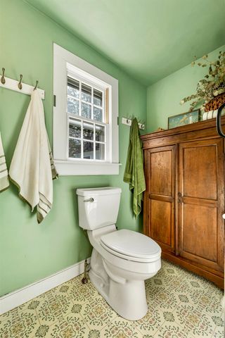 5 Trask Mountain Road, Wolfeboro, NH 03894