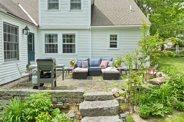 5 Trask Mountain Road, Wolfeboro, NH 03894