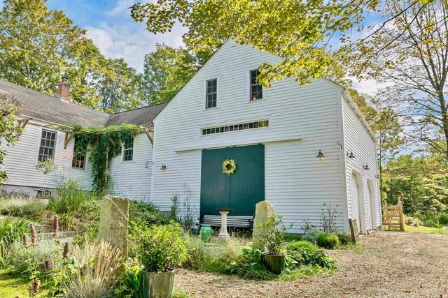 5 Trask Mountain Road, Wolfeboro, NH 03894