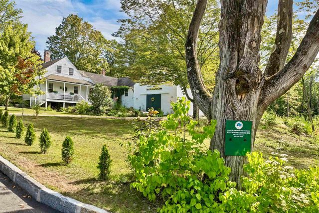 5 Trask Mountain Road, Wolfeboro, NH 03894