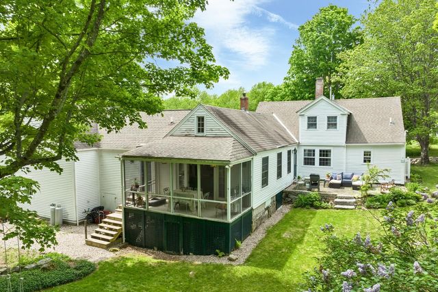 5 Trask Mountain Road, Wolfeboro, NH 03894