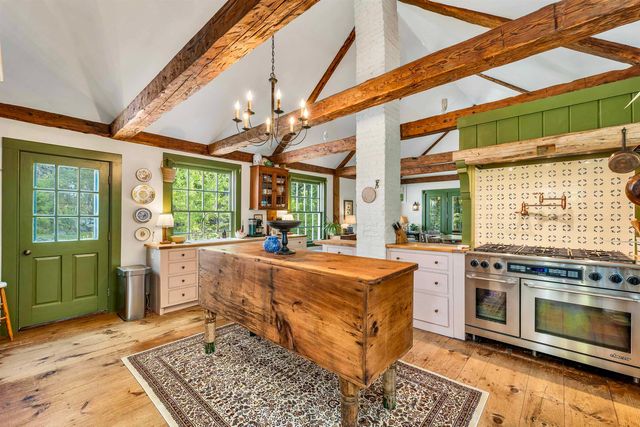 5 Trask Mountain Road, Wolfeboro, NH 03894