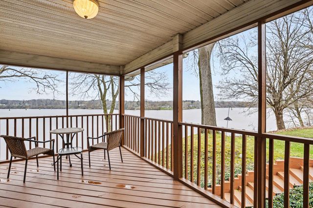 9895 Lakeview Drive, Oronoko Twp, MI 49103