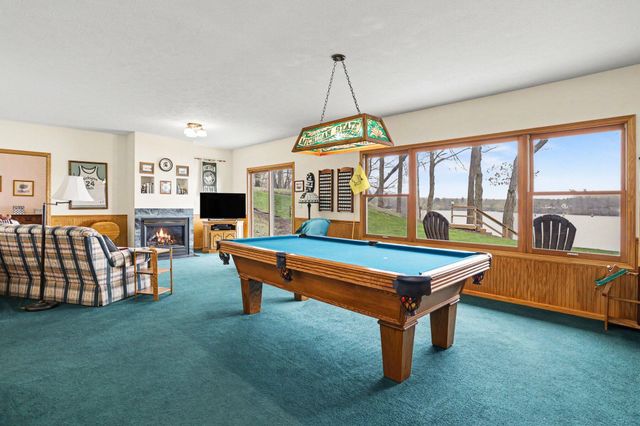 9895 Lakeview Drive, Oronoko Twp, MI 49103