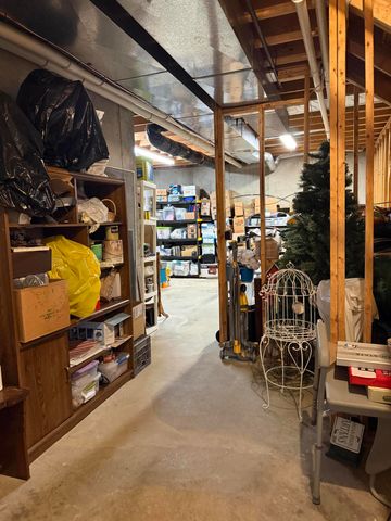 9895 Lakeview Drive, Oronoko Twp, MI 49103