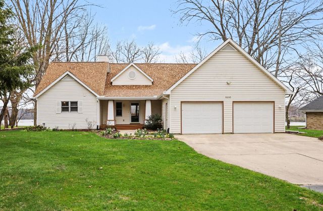 9895 Lakeview Drive, Oronoko Twp, MI 49103