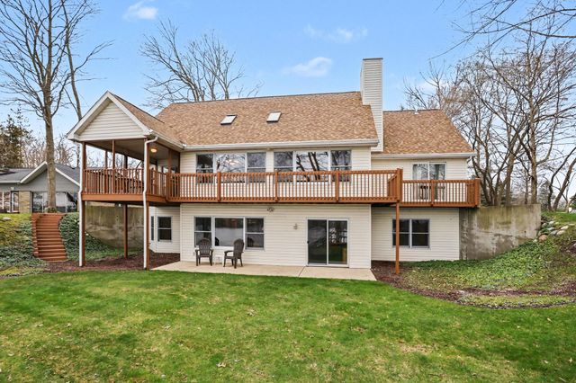 9895 Lakeview Drive, Oronoko Twp, MI 49103