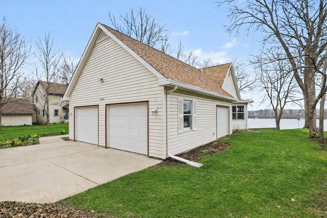 9895 Lakeview Drive, Oronoko Twp, MI 49103
