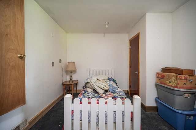 201 Victor Cabbage Rd, Hohenwald, TN 38462