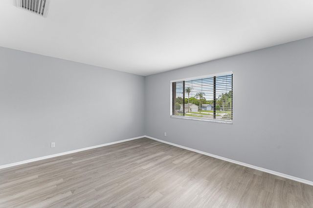 139 SPARROW Drive 2A, Royal Palm Beach, FL 33411