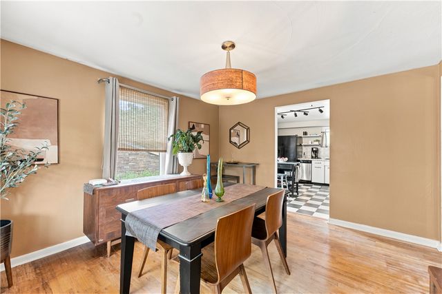 139 Lilmont Dr, Swissvale, PA 15218